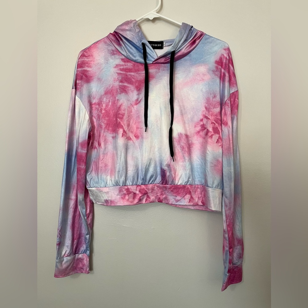 Stylish Tie-Dye Cropped Hoodie in Pink and Blue
